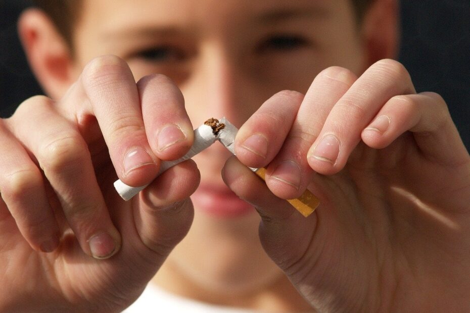 Faktor Remaja Merokok dan Usaha Menghentikan