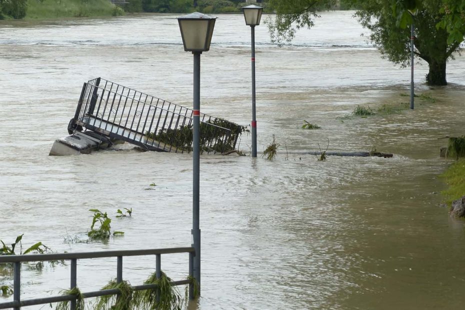 Kesan Banjir Contoh Karangan SPM: Kesan Banjir