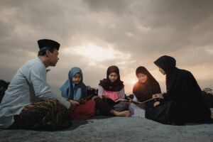 Nota Komsas: Sajak Pesan Lelaki Kecil kepada Gadis Kampus